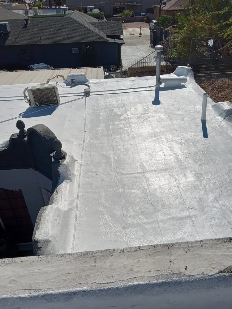 Slide of Zona Roofing Pros