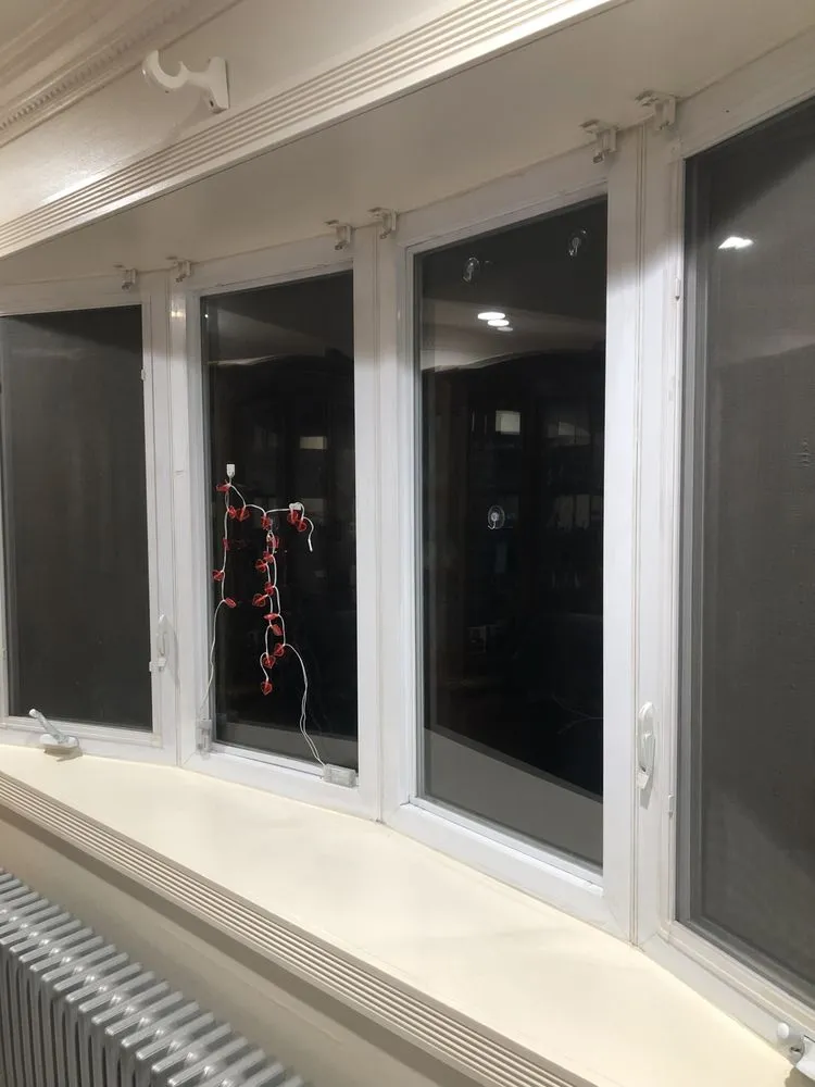 Slide of Zoran Handyman