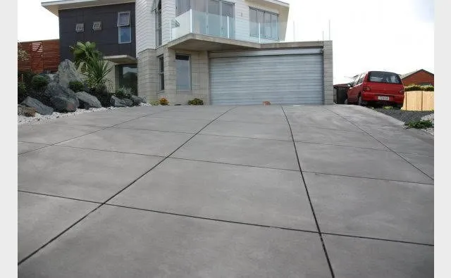 Slide of Zro Industries Construction