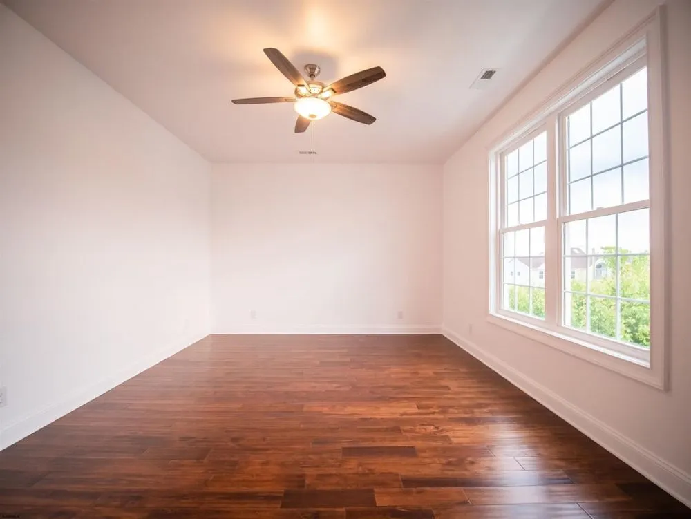 Slide of Zucchi Construction