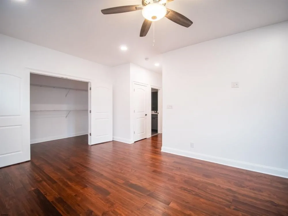 Slide of Zucchi Construction