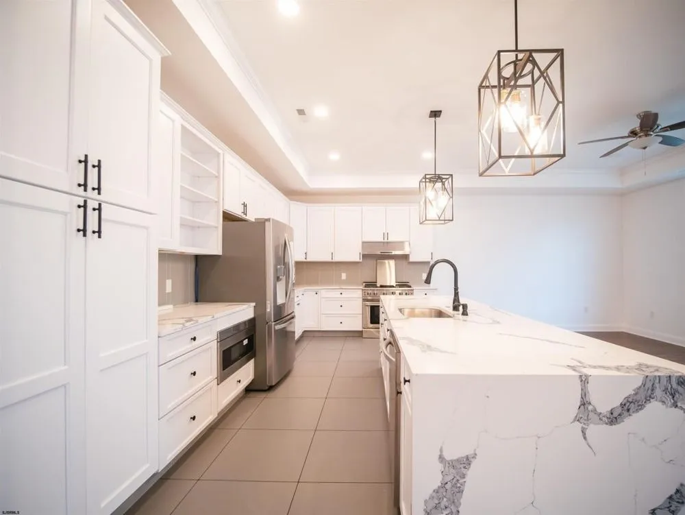 Slide of Zucchi Construction