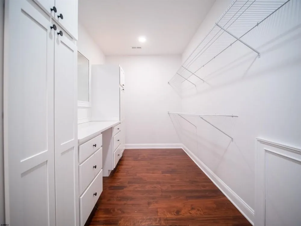 Slide of Zucchi Construction