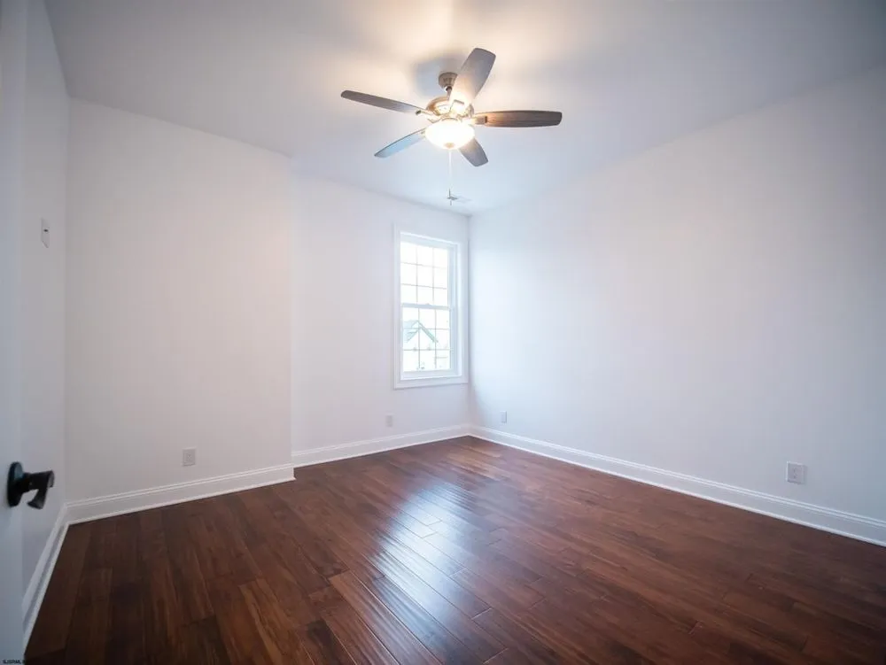 Slide of Zucchi Construction