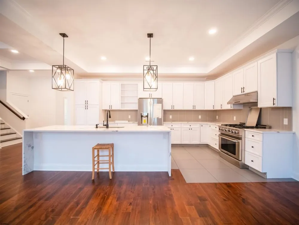 Slide of Zucchi Construction