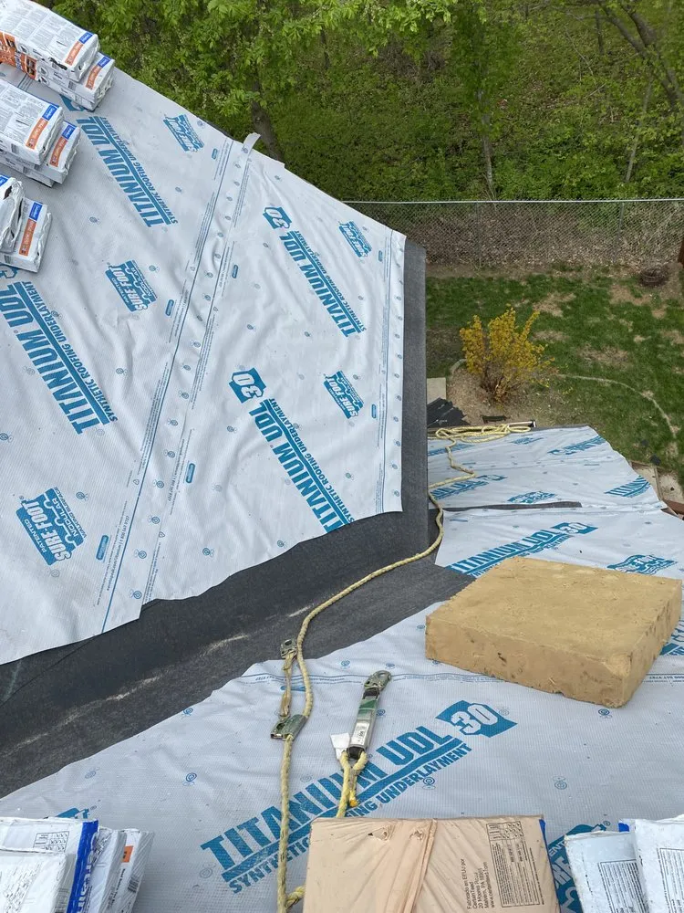 Slide of Zuna Construction