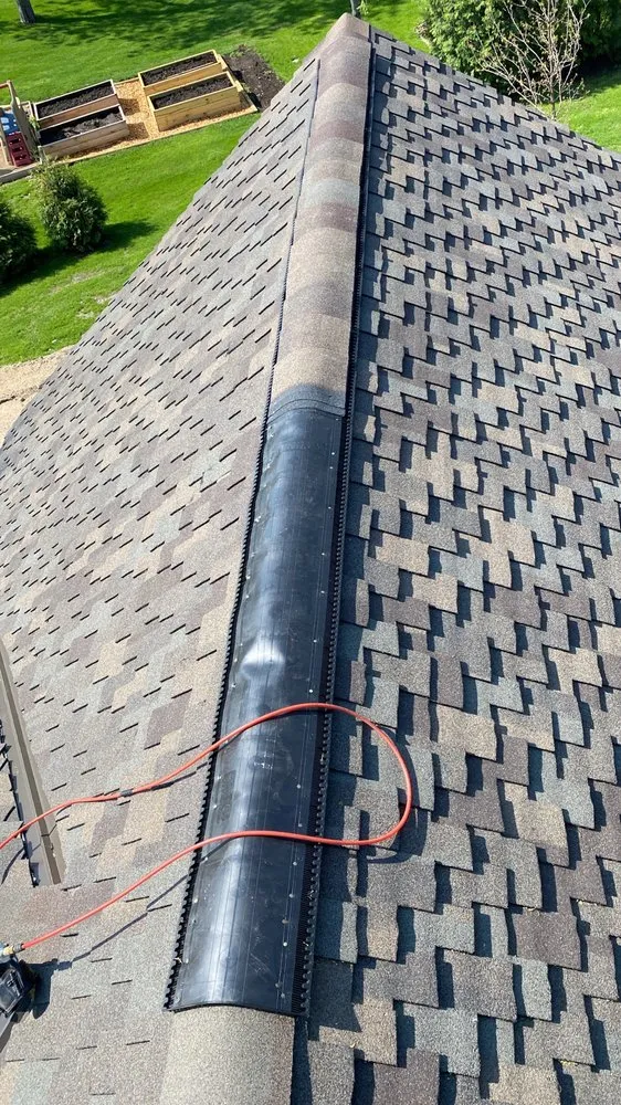 Slide of Zuna Construction