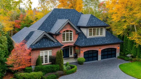 Zwernemann Roofing Logo